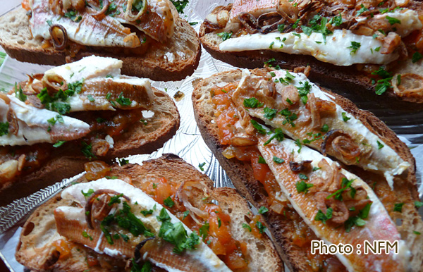 Recette Grondin rouge tartine à la tomate